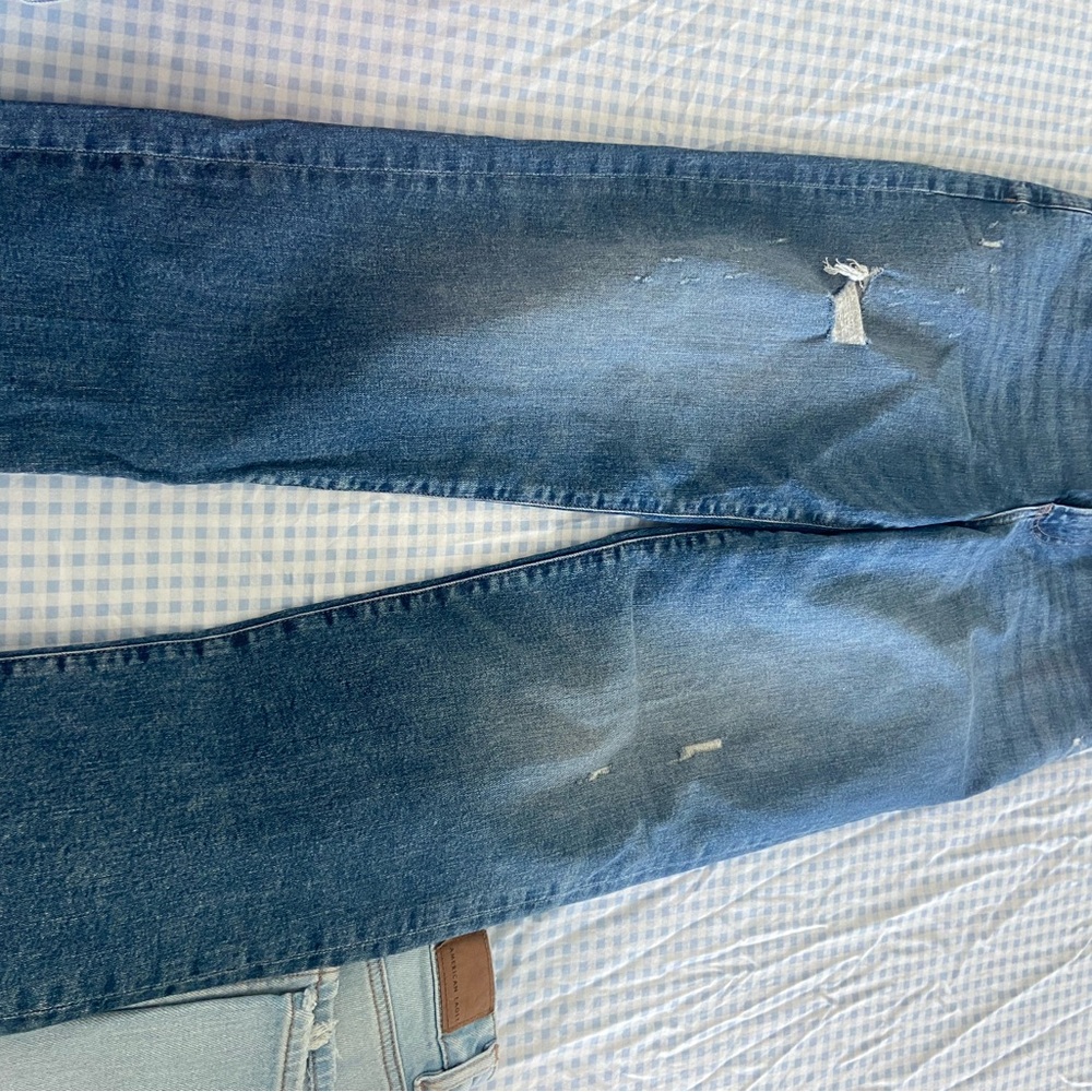 Express Women's Blue Distressed Boyfriend Jeans